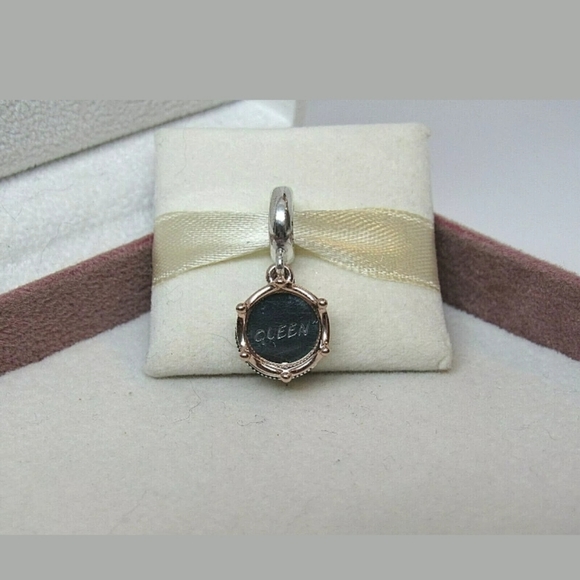 Pandora Queen and Regal Crown dangle charm. - Picture 5 of 8